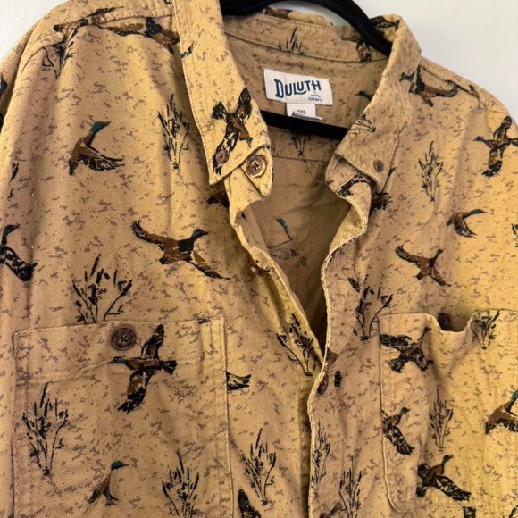 Duluth Trading Company Men's Shirt - Picture 1 of 2